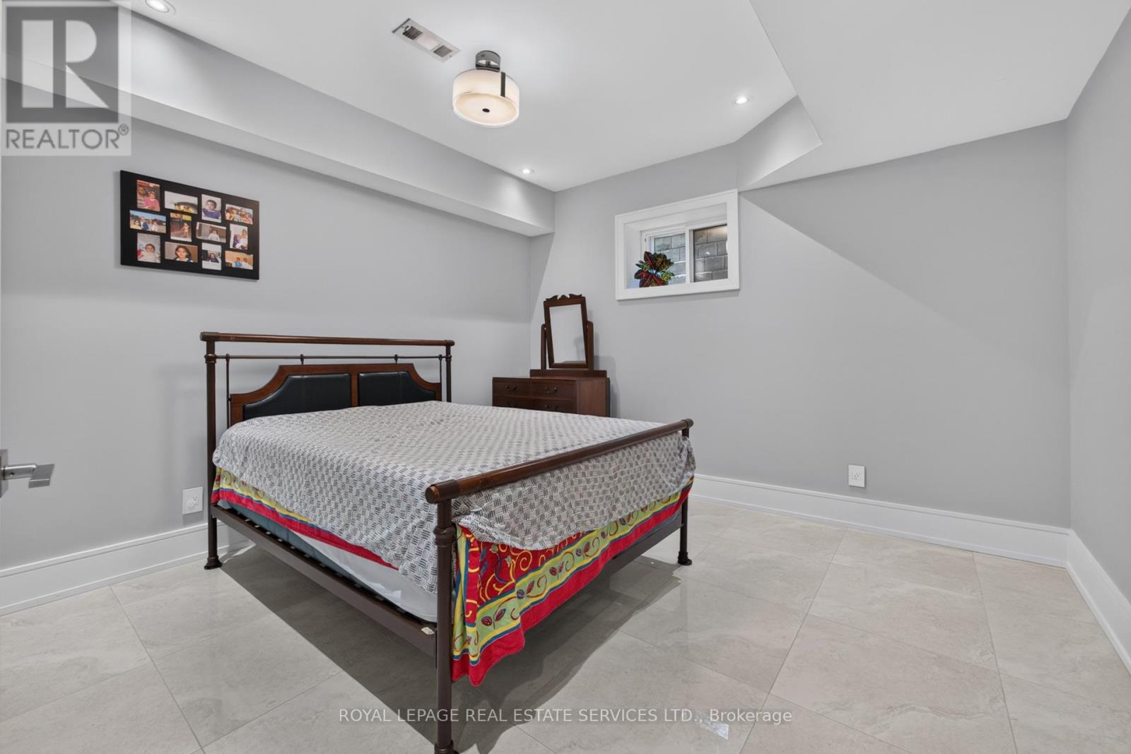 1568 BROADMOOR AVENUE - 36