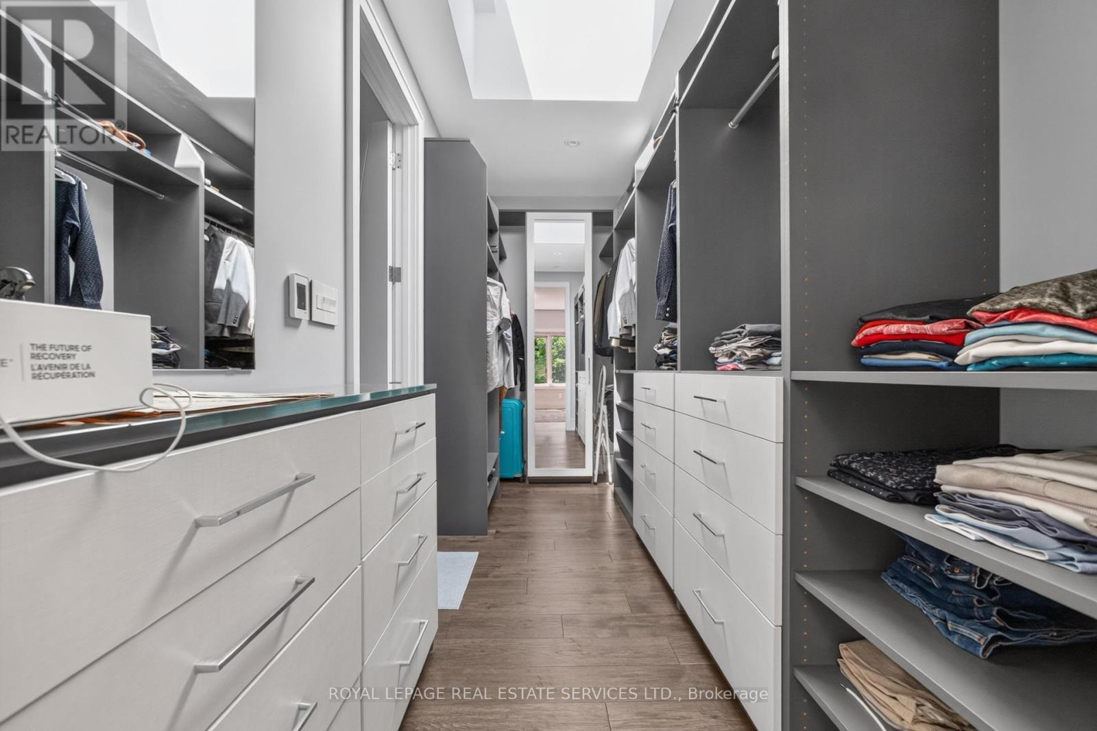 1568 BROADMOOR AVENUE - 24