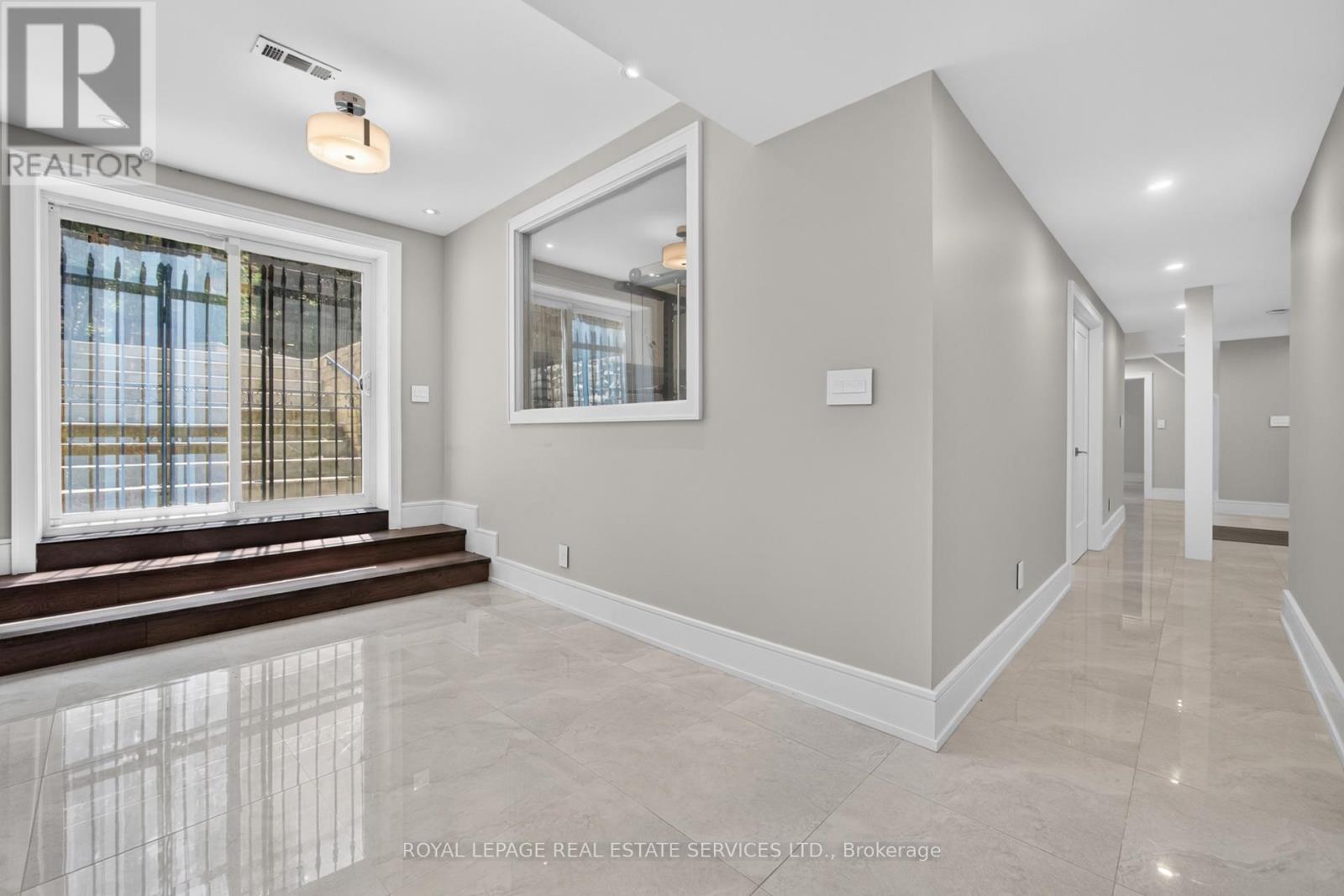 1568 BROADMOOR AVENUE - 39