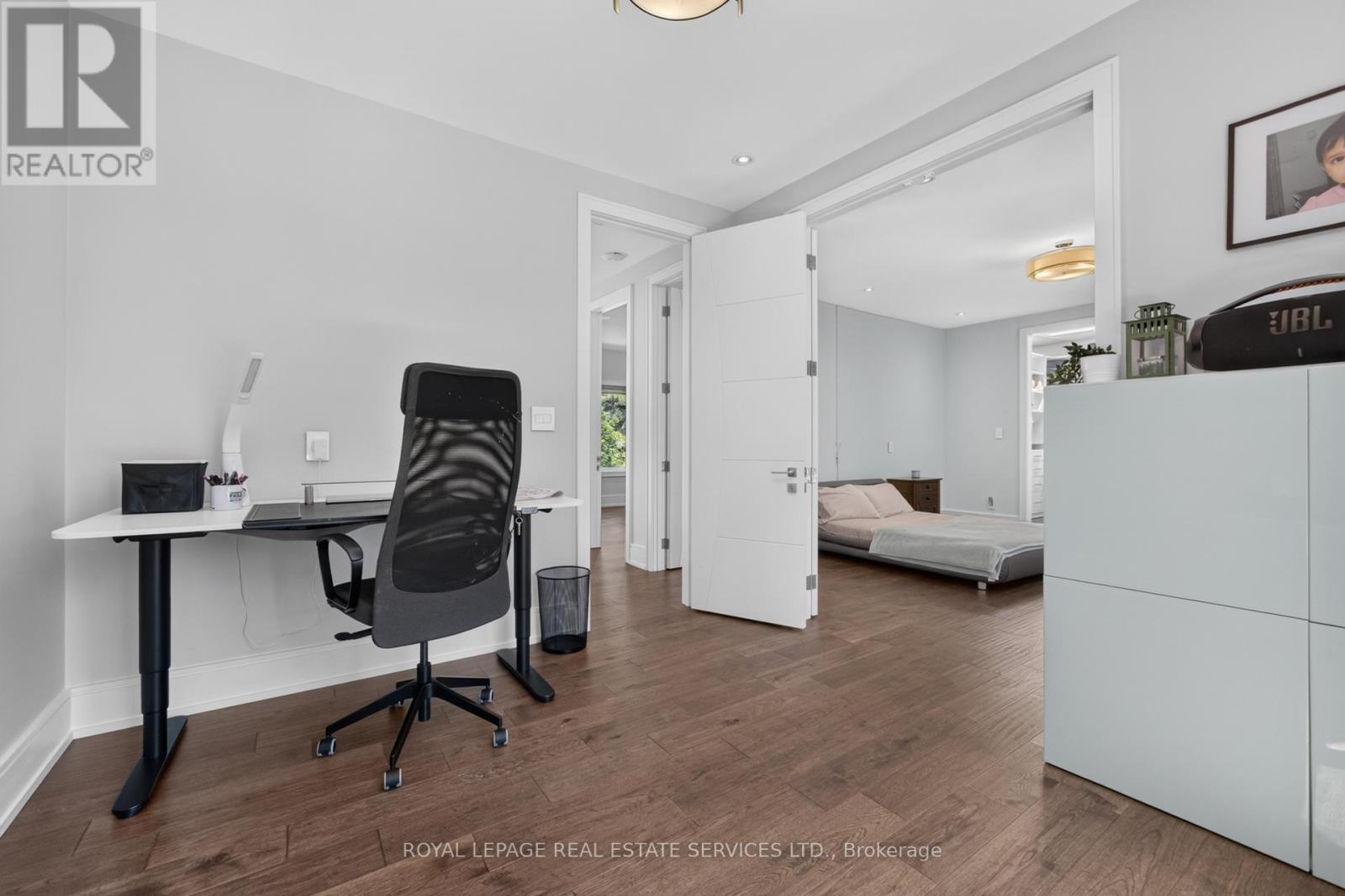 1568 BROADMOOR AVENUE - 30