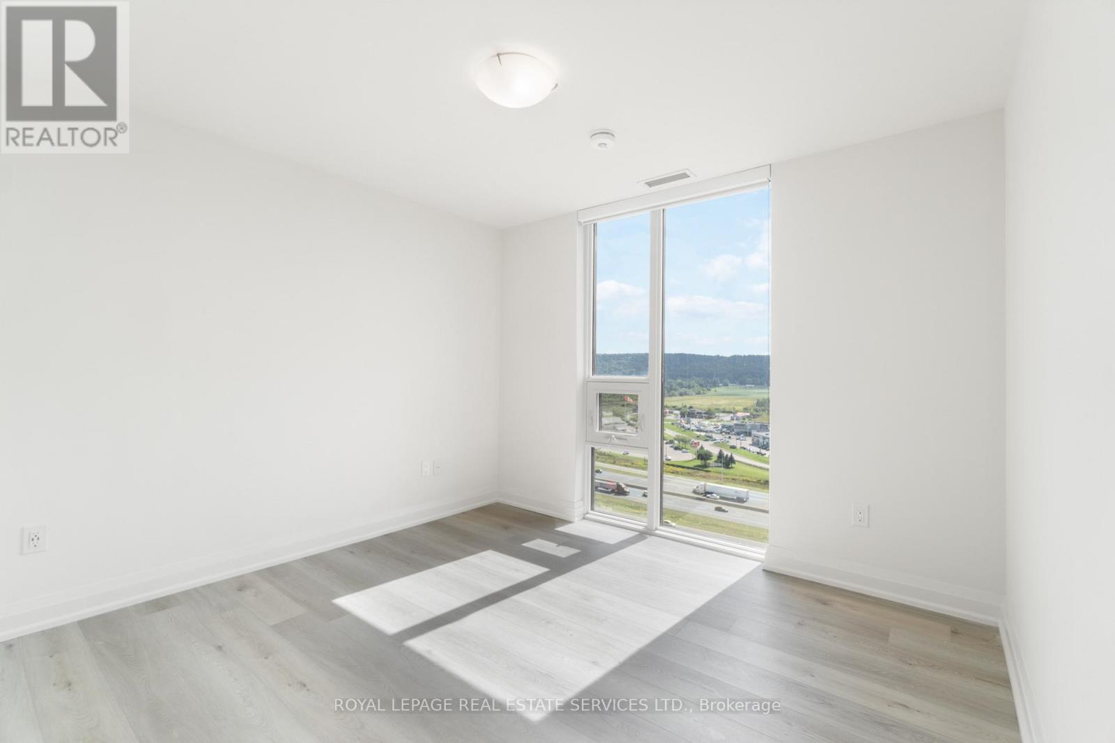 #1702 385 WINSTON ROAD - 16