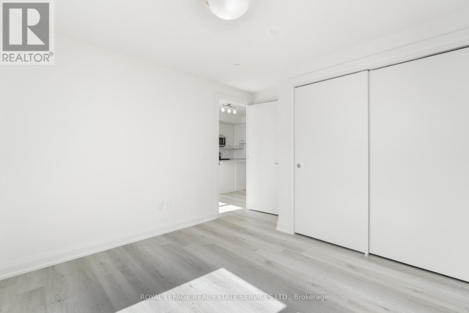 #1702 385 WINSTON ROAD - 17