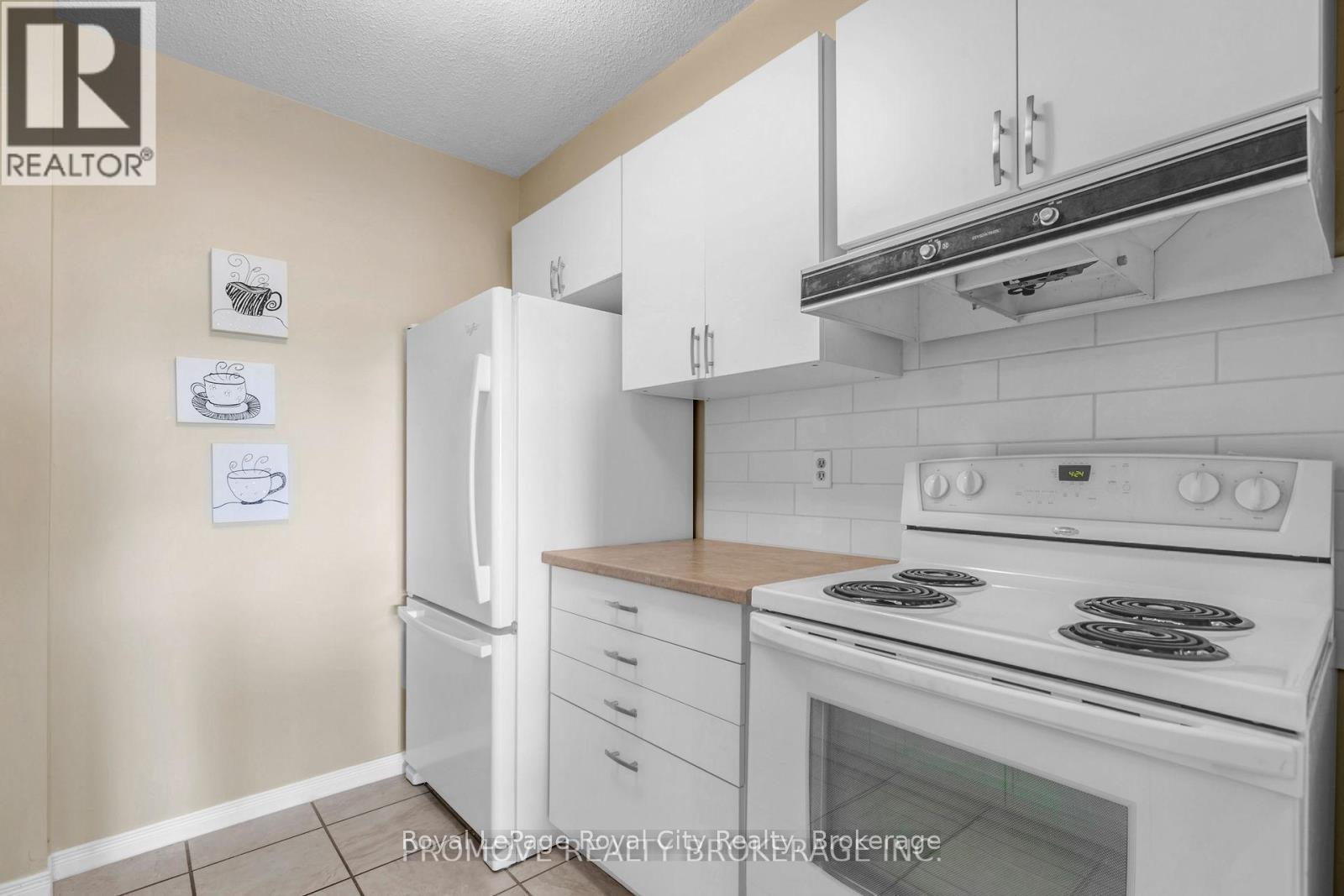 #906 358 WATERLOO AVENUE - 12