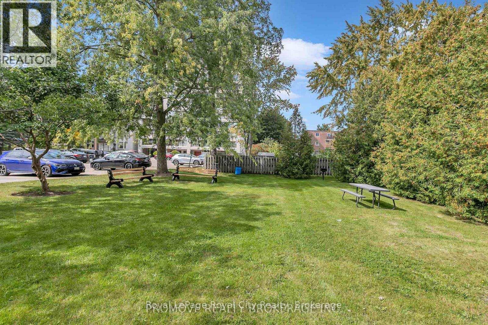 #906 358 WATERLOO AVENUE - 17