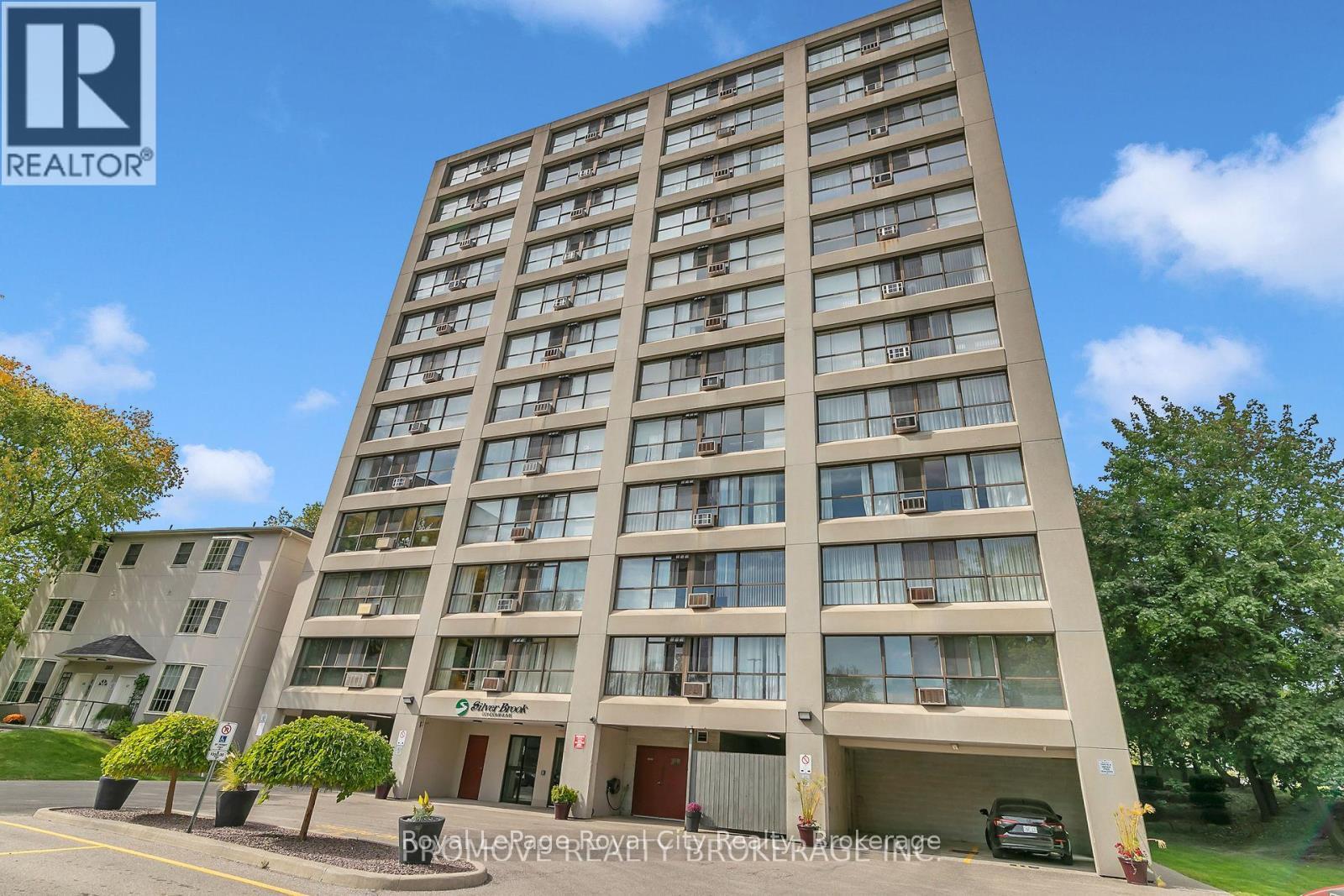 #906 358 WATERLOO AVENUE - 21