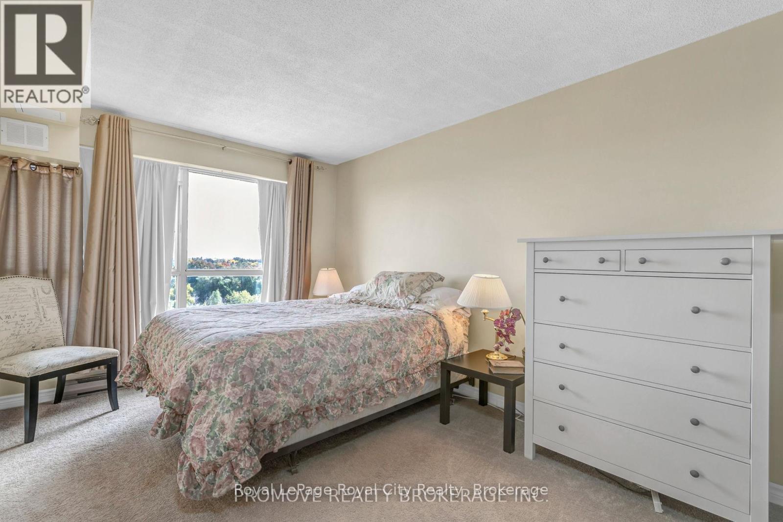 #906 358 WATERLOO AVENUE - 8