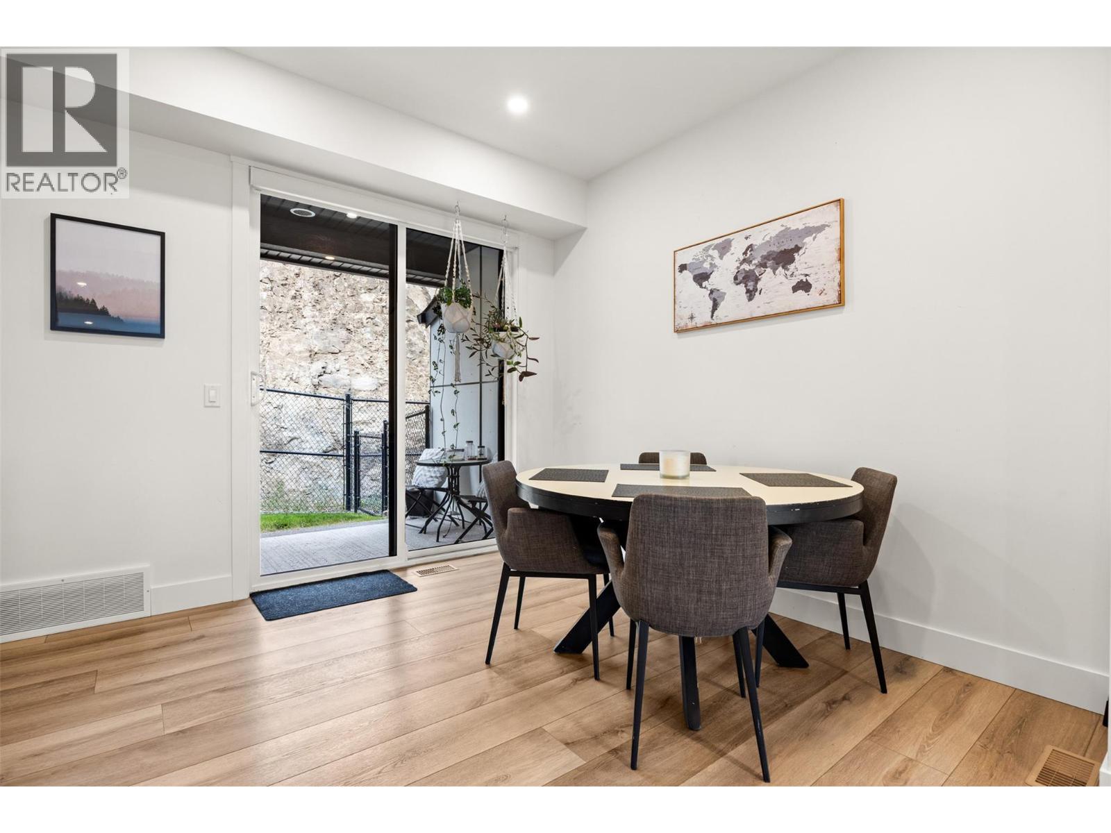 #25 2835 Canyon Crest Drive - 16