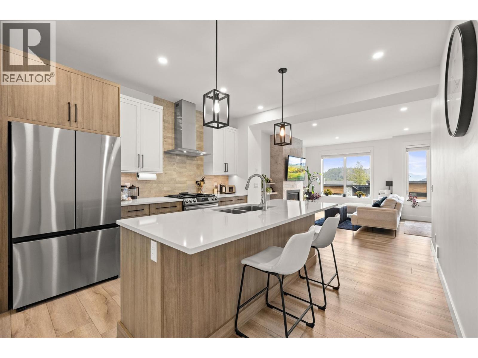 #25 2835 Canyon Crest Drive - 1