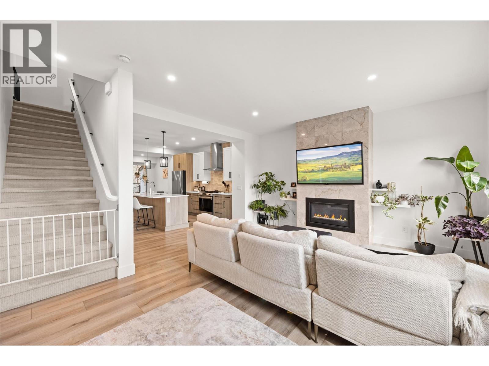 #25 2835 Canyon Crest Drive - 12