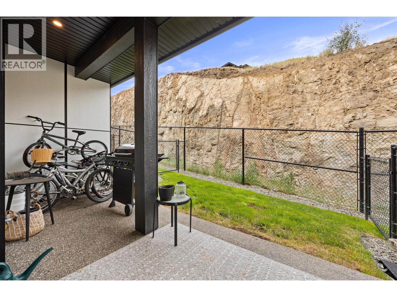 #25 2835 Canyon Crest Drive - 19