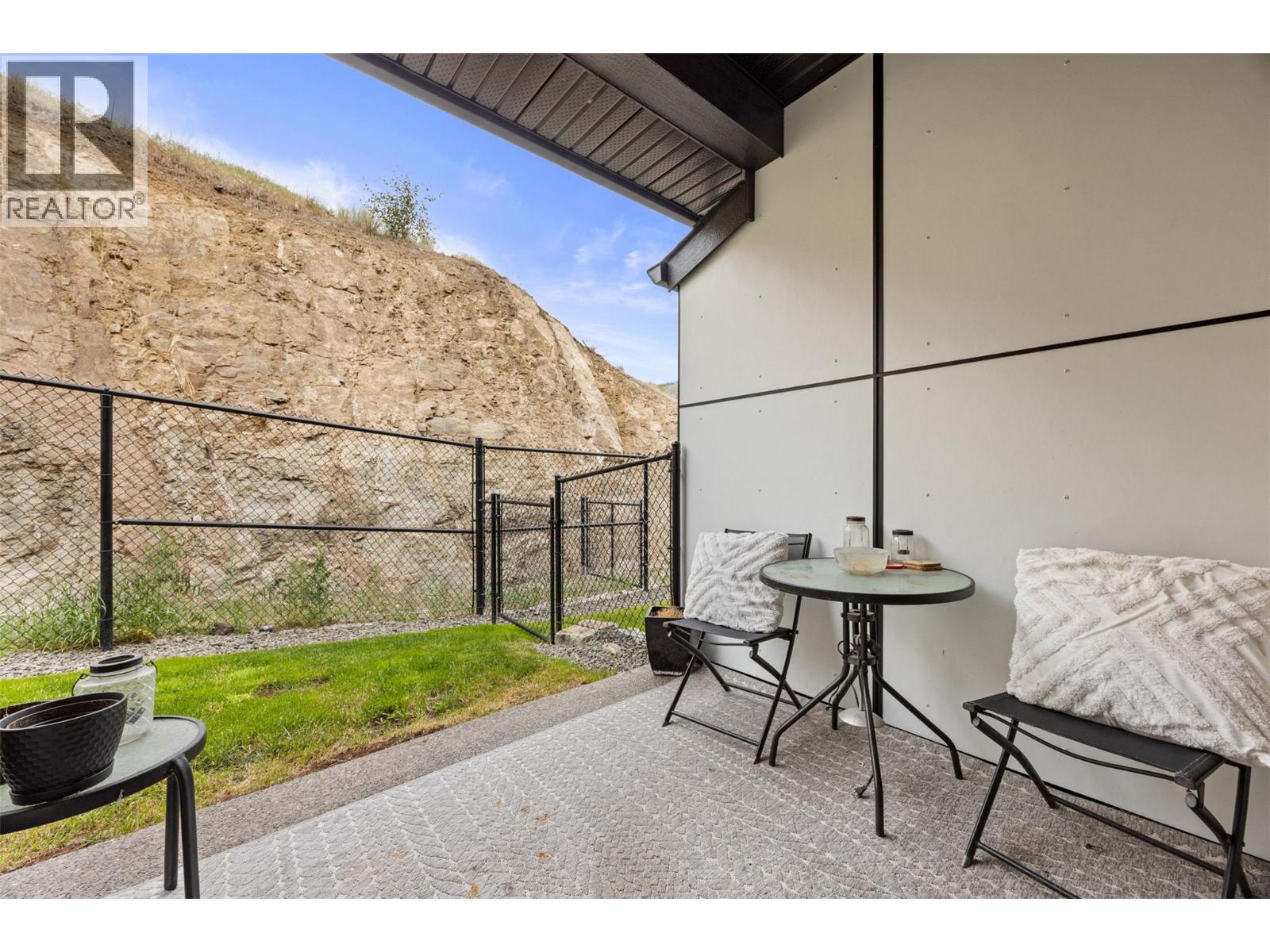 #25 2835 Canyon Crest Drive - 18