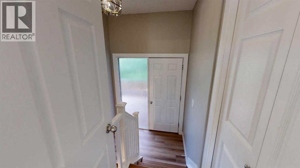 11 Crescent Heights — photo 35