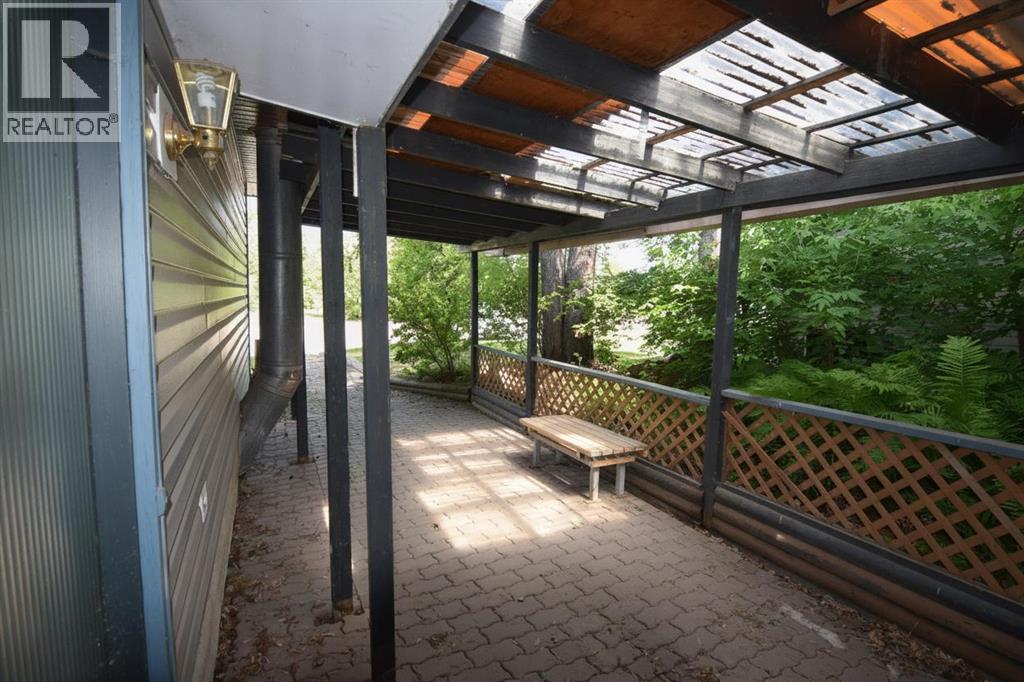 11 Crescent Heights — photo 36