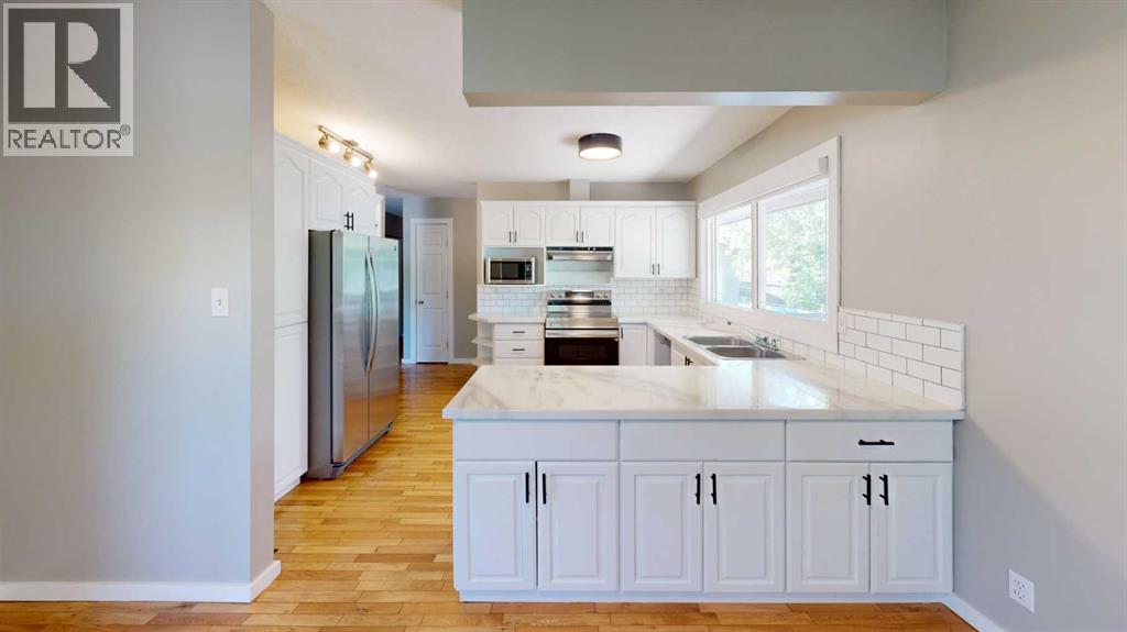 11 Crescent Heights - photo 4