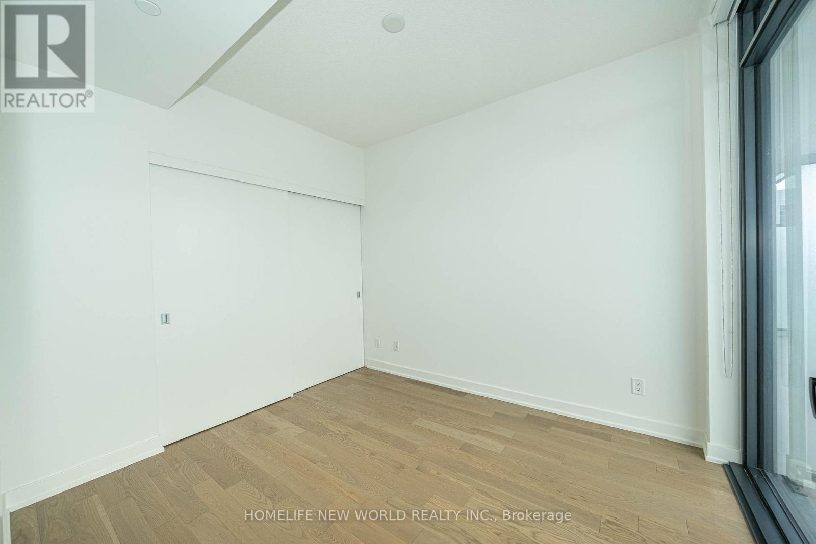 #3215 25 RICHMOND STREET E - Image 9
