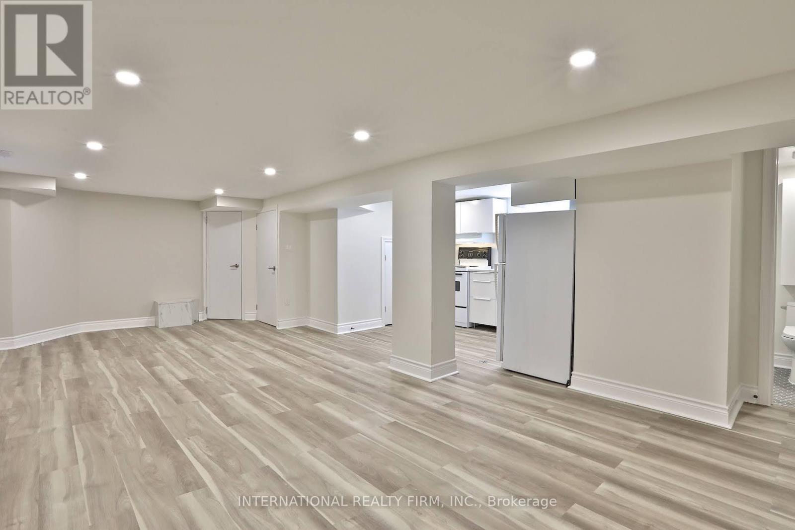688 SAMMON AVENUE - 28