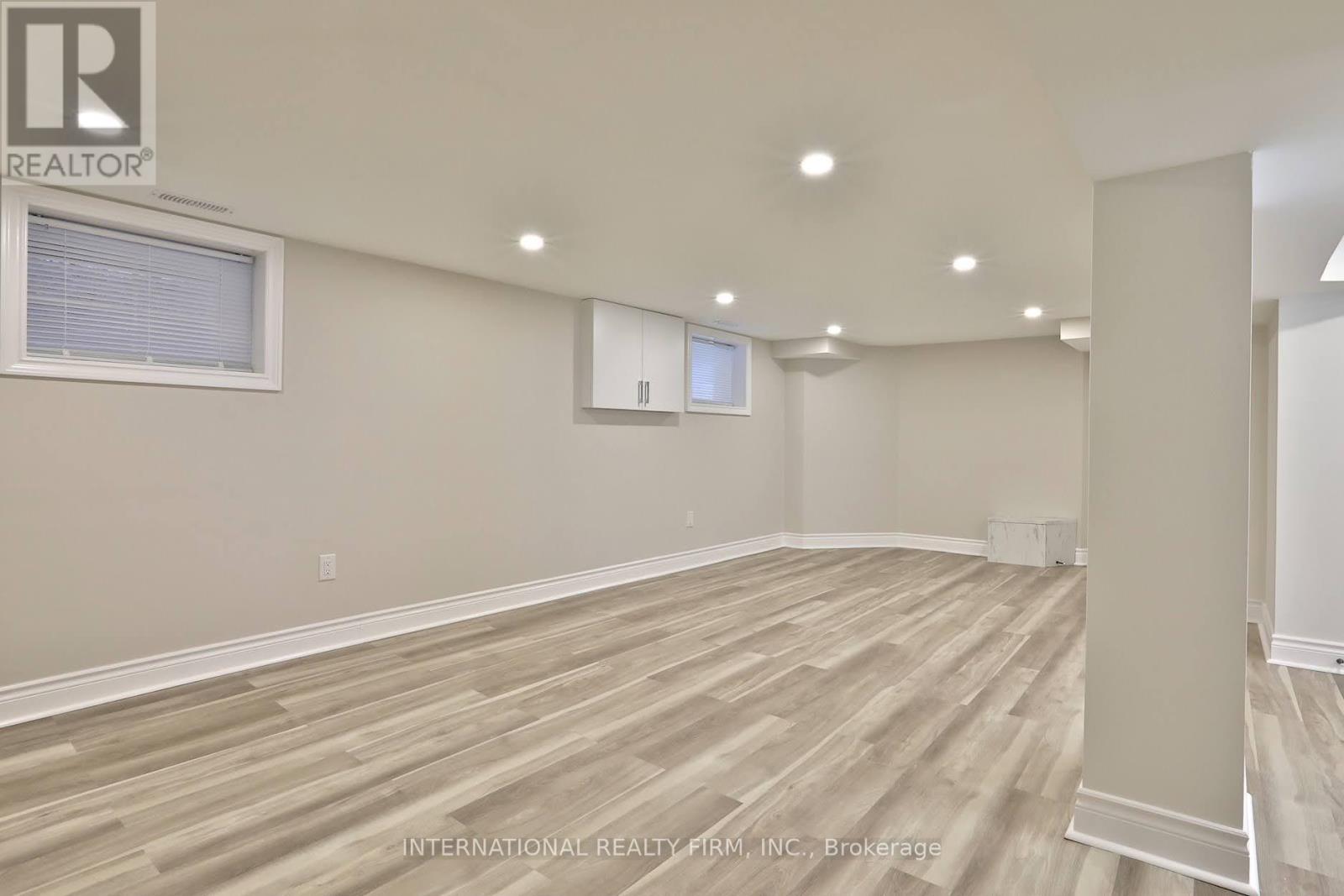 688 SAMMON AVENUE - 30