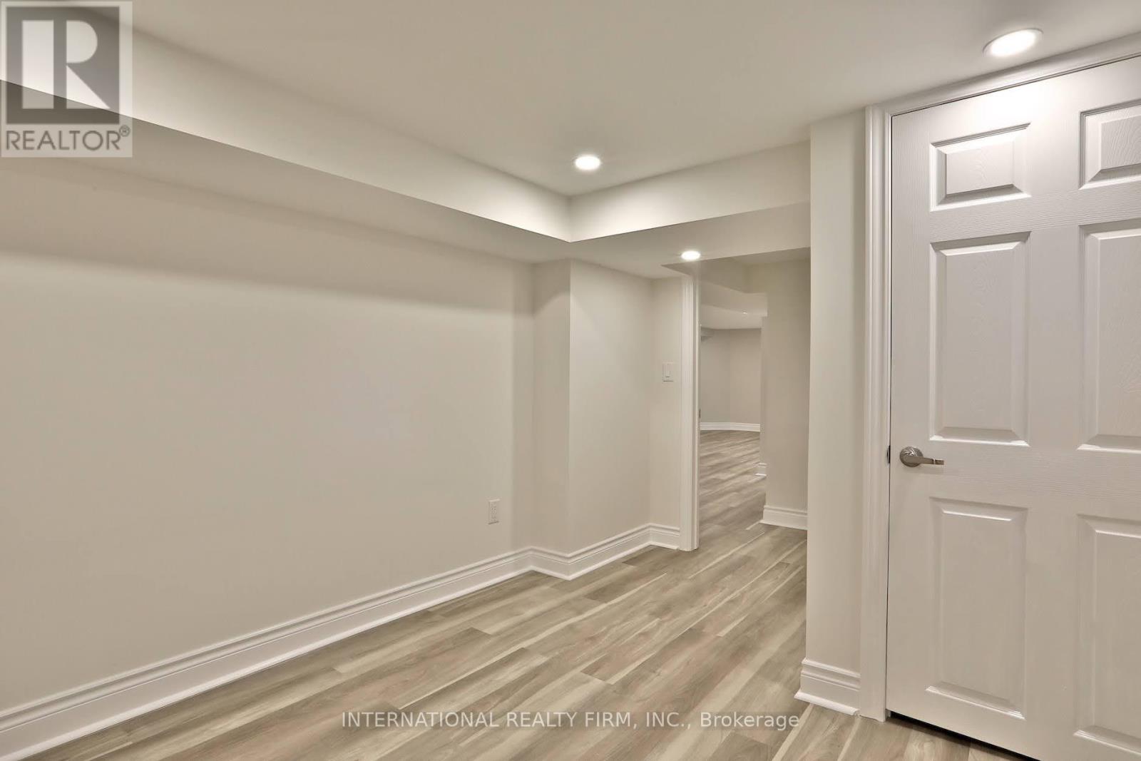 688 SAMMON AVENUE - 37