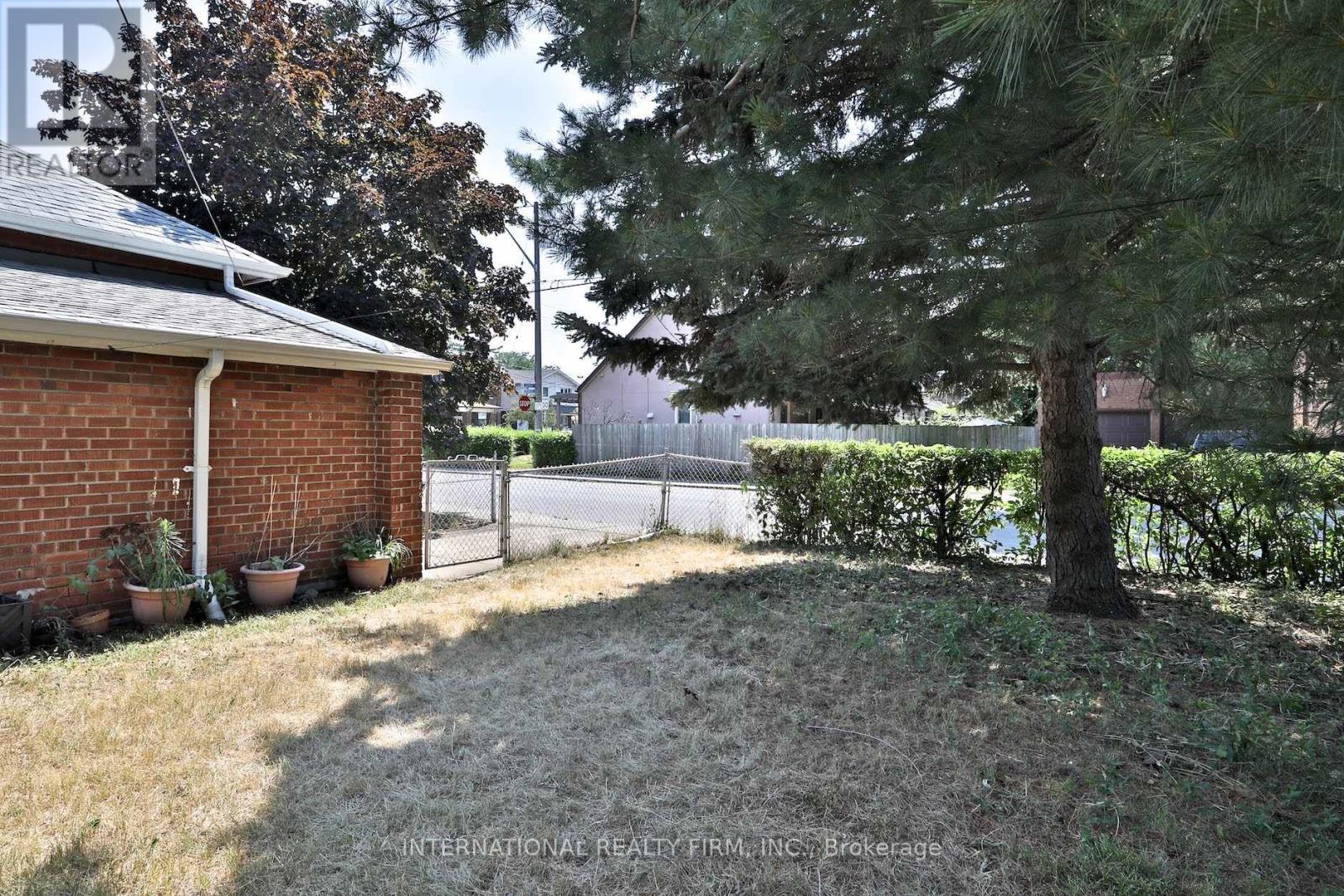 688 SAMMON AVENUE - 45