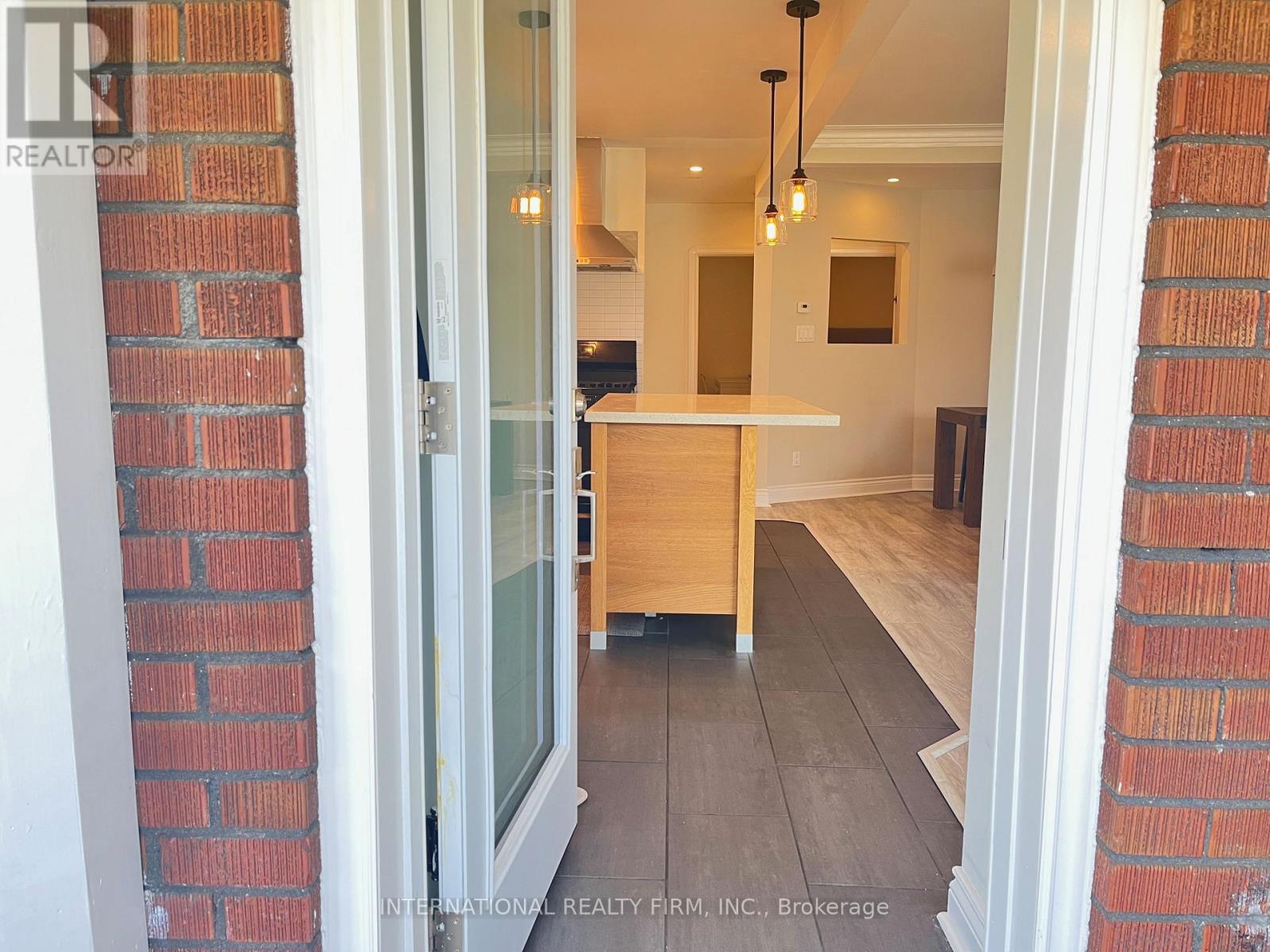 688 SAMMON AVENUE - 46