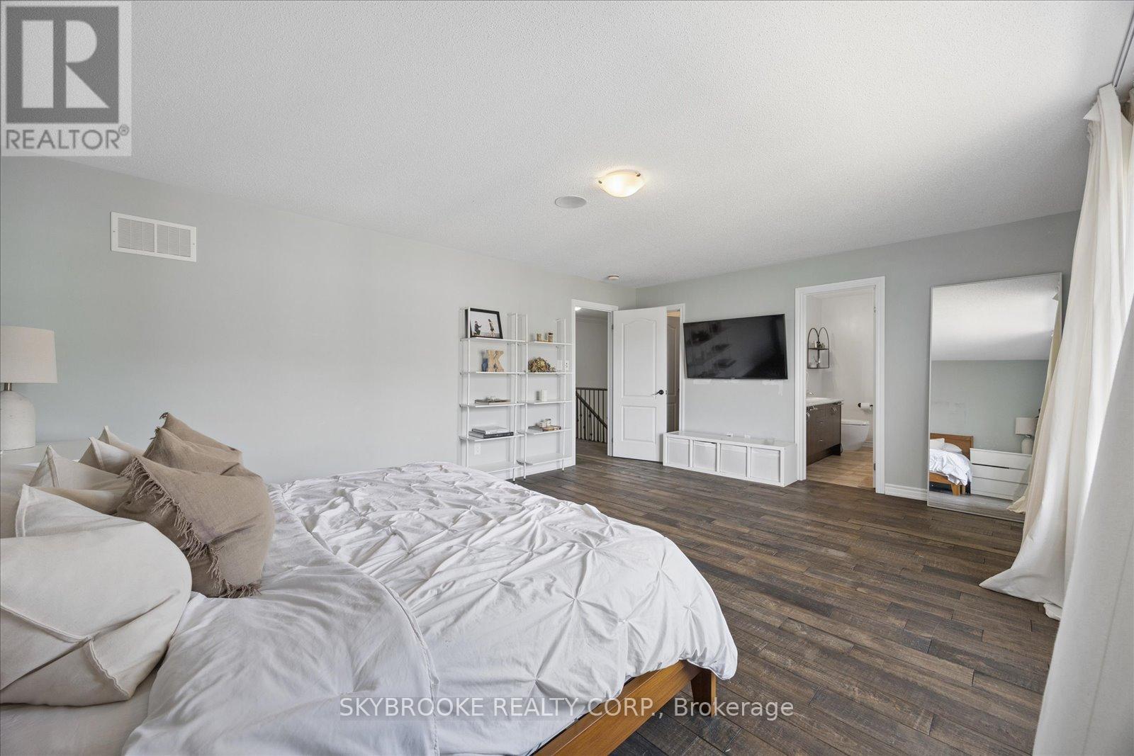 1150 WHARRAM WAY - Image 21