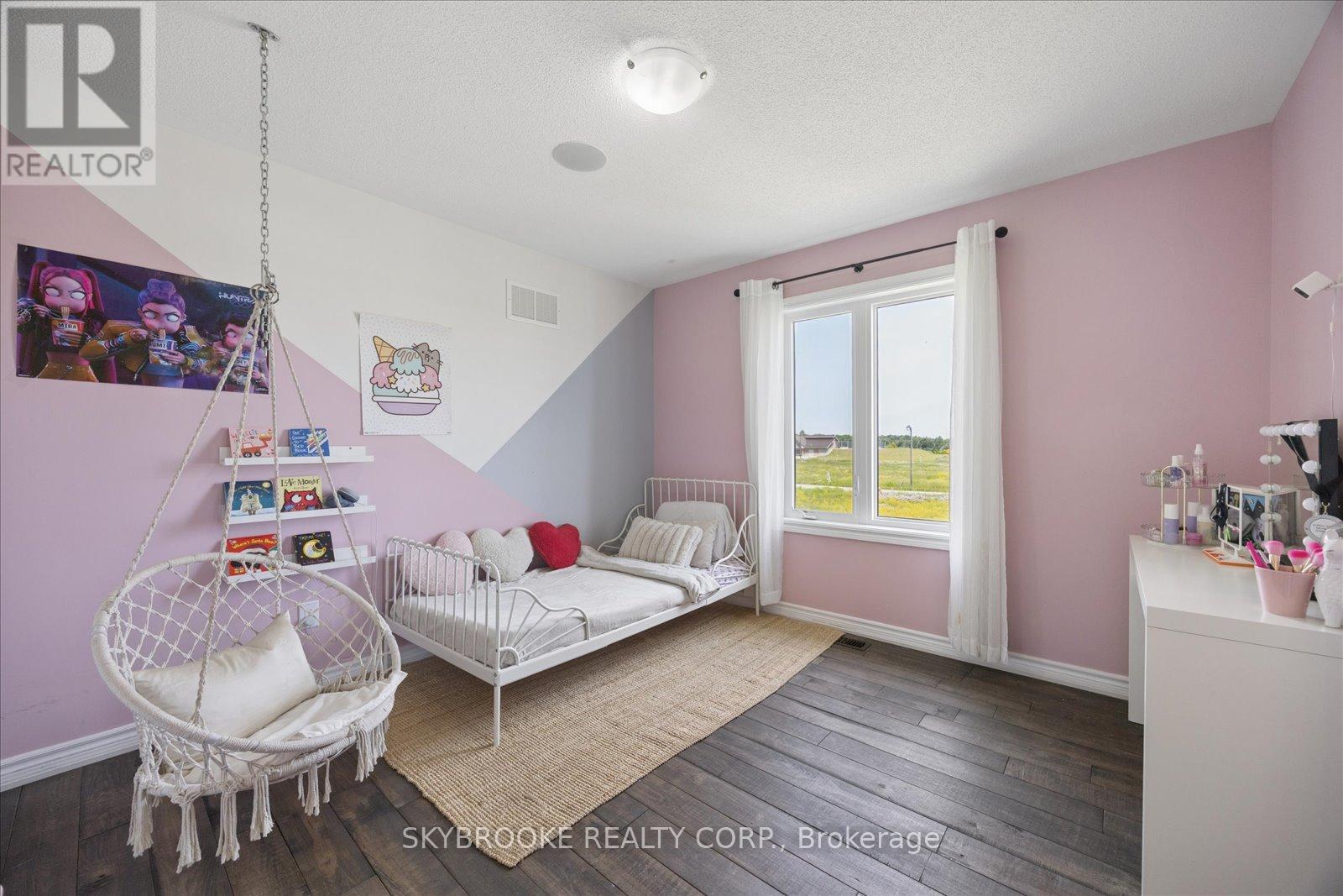 1150 WHARRAM WAY - Image 32