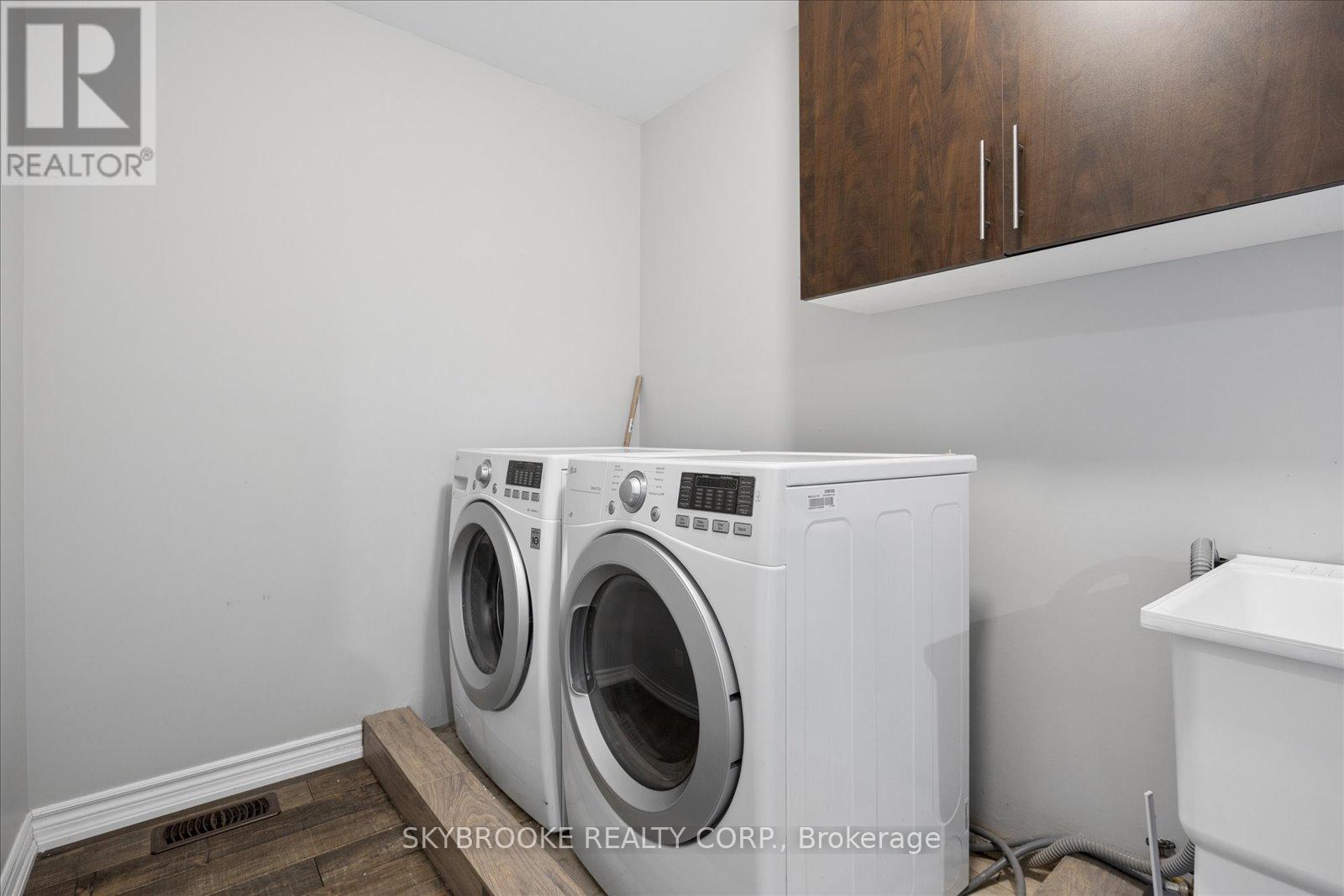 1150 WHARRAM WAY - Image 34