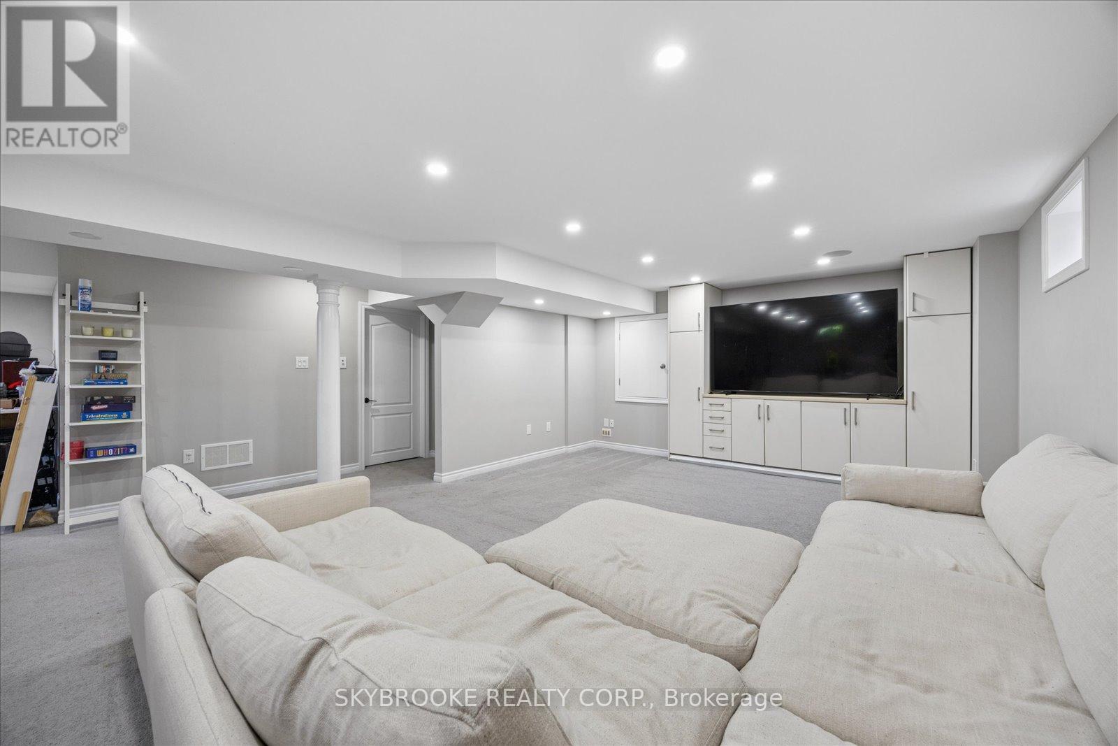 1150 WHARRAM WAY - Image 37
