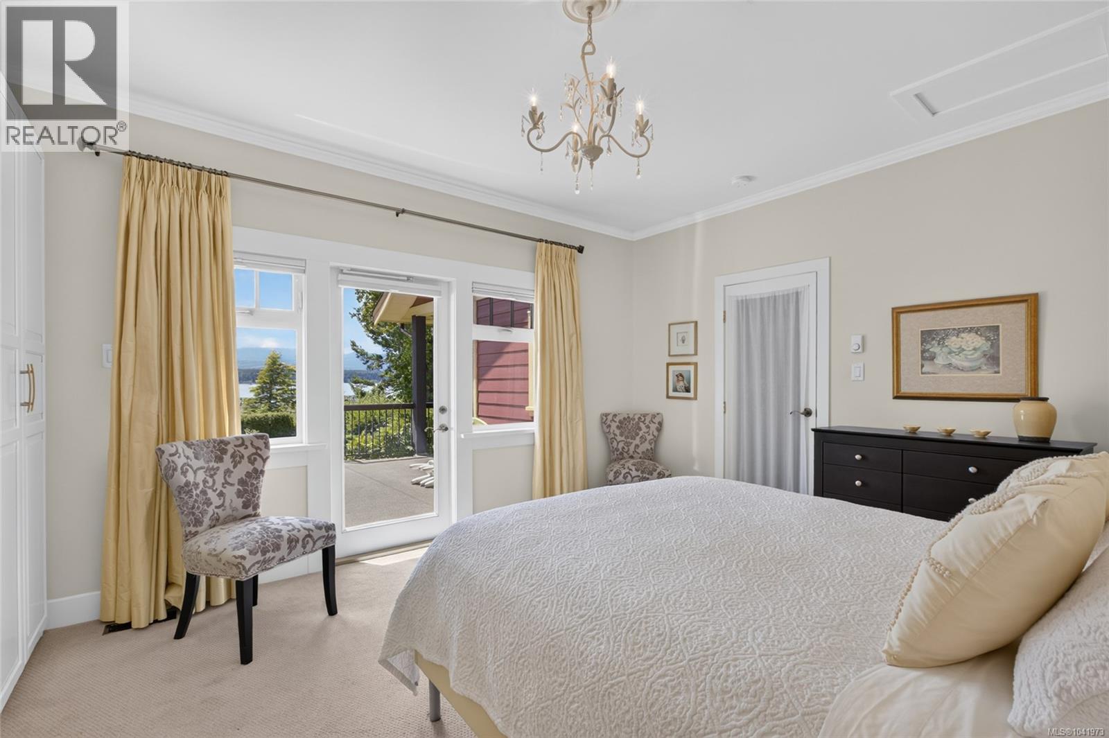 1685 Beaufort Ave - 20