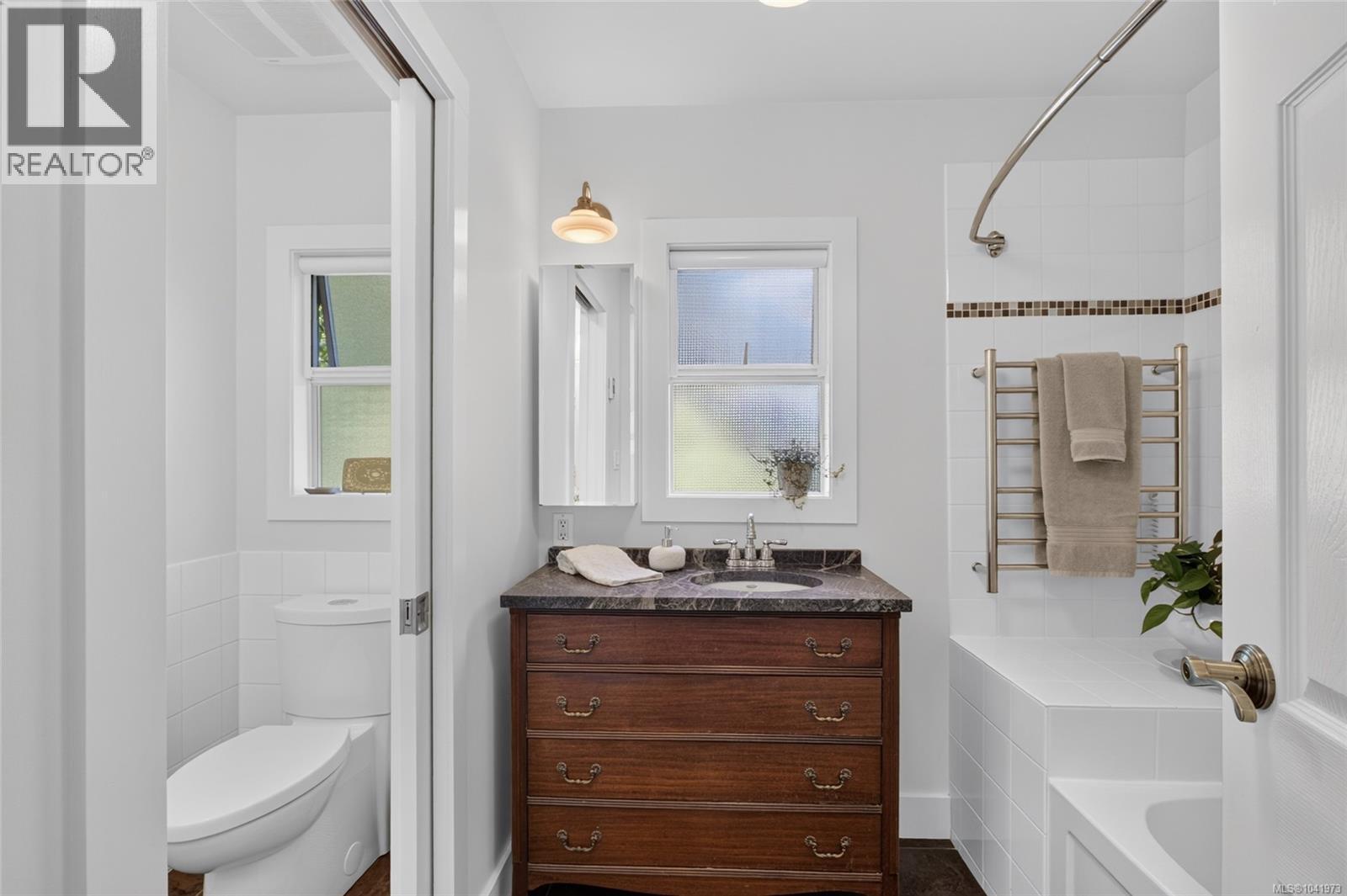 1685 Beaufort Ave - 21