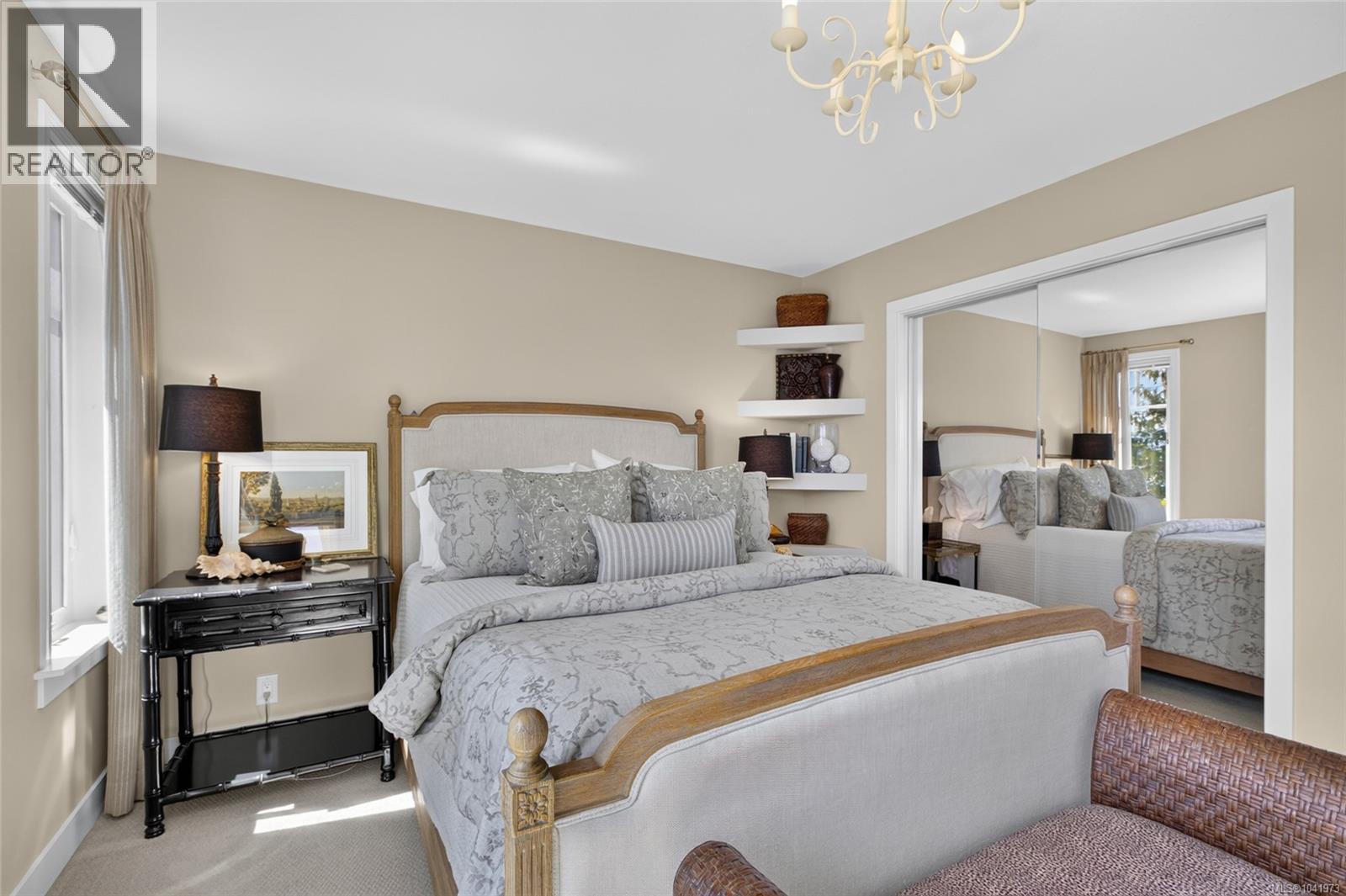 1685 Beaufort Ave - 30