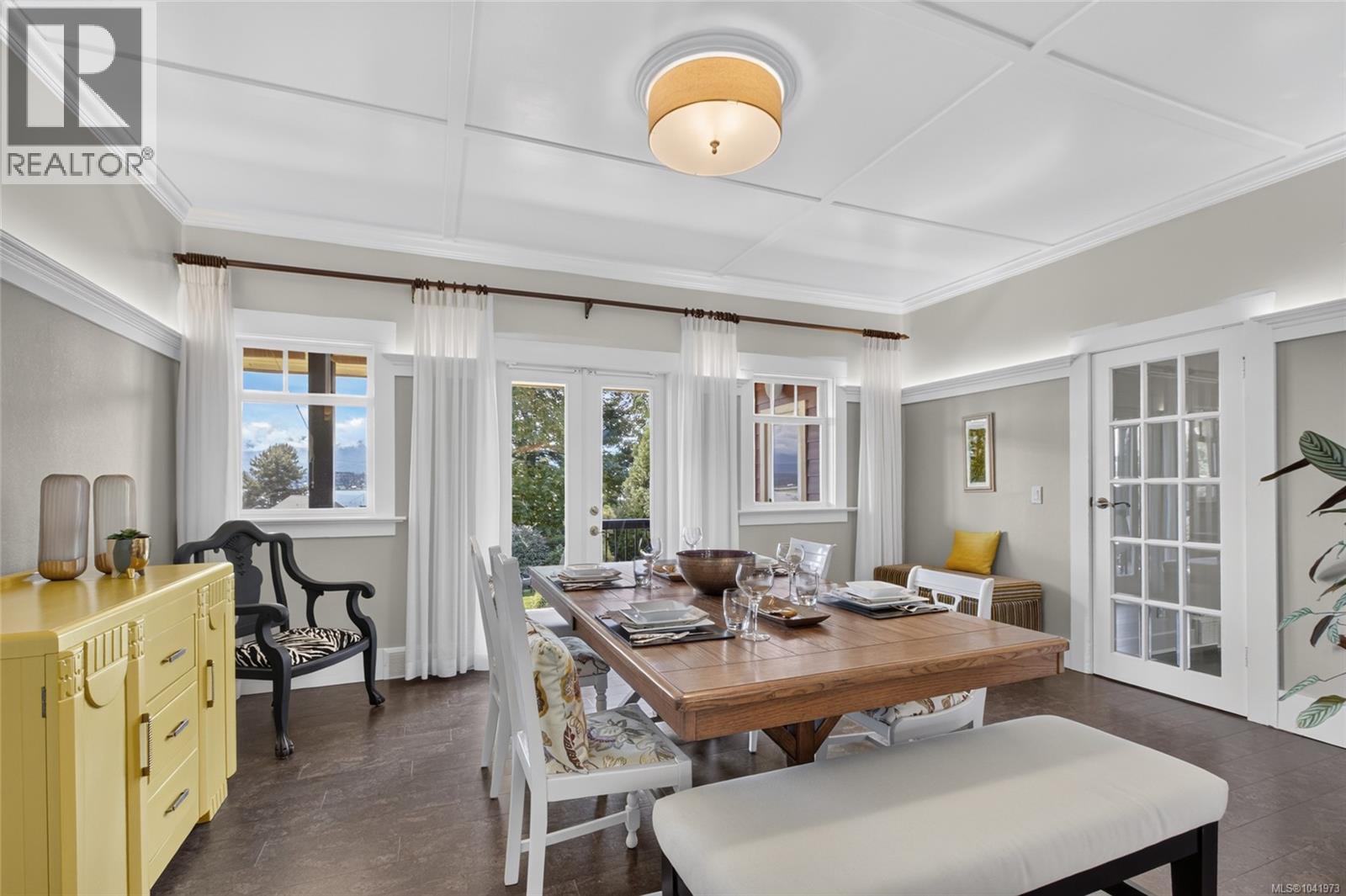 1685 Beaufort Ave - 13