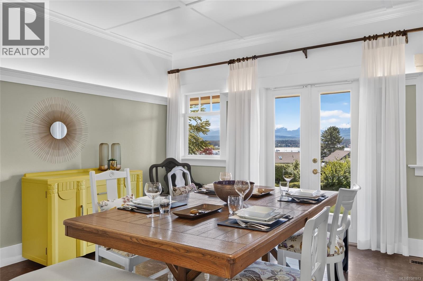 1685 Beaufort Ave - 11