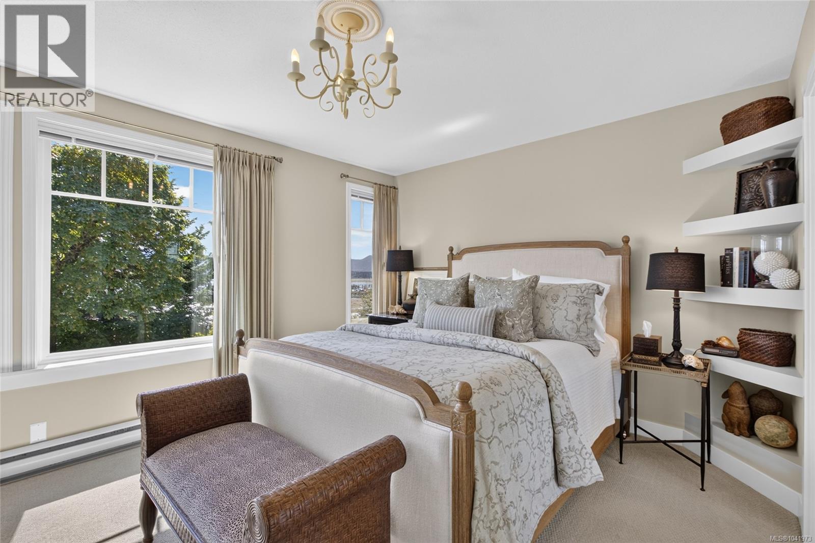 1685 Beaufort Ave - 31