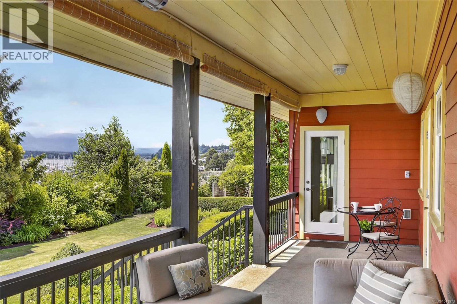 1685 Beaufort Ave - 39