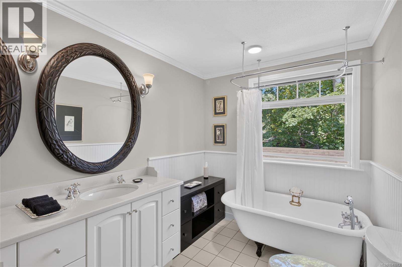 1685 Beaufort Ave - 55