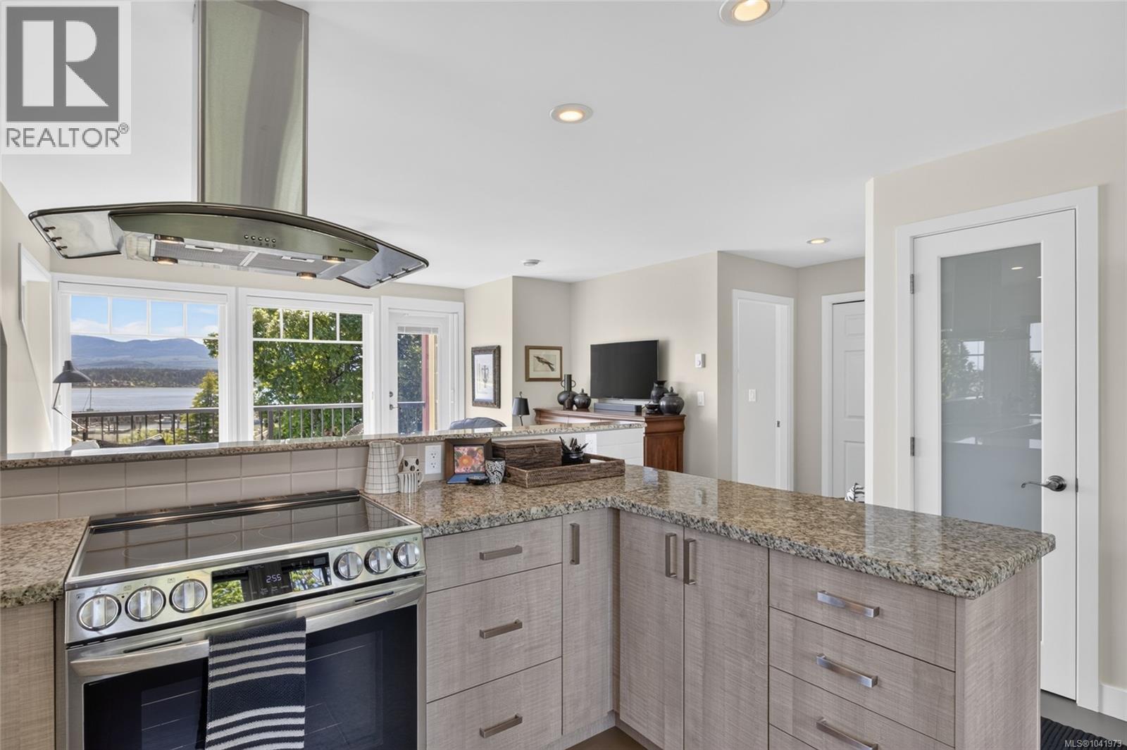 1685 Beaufort Ave - 65