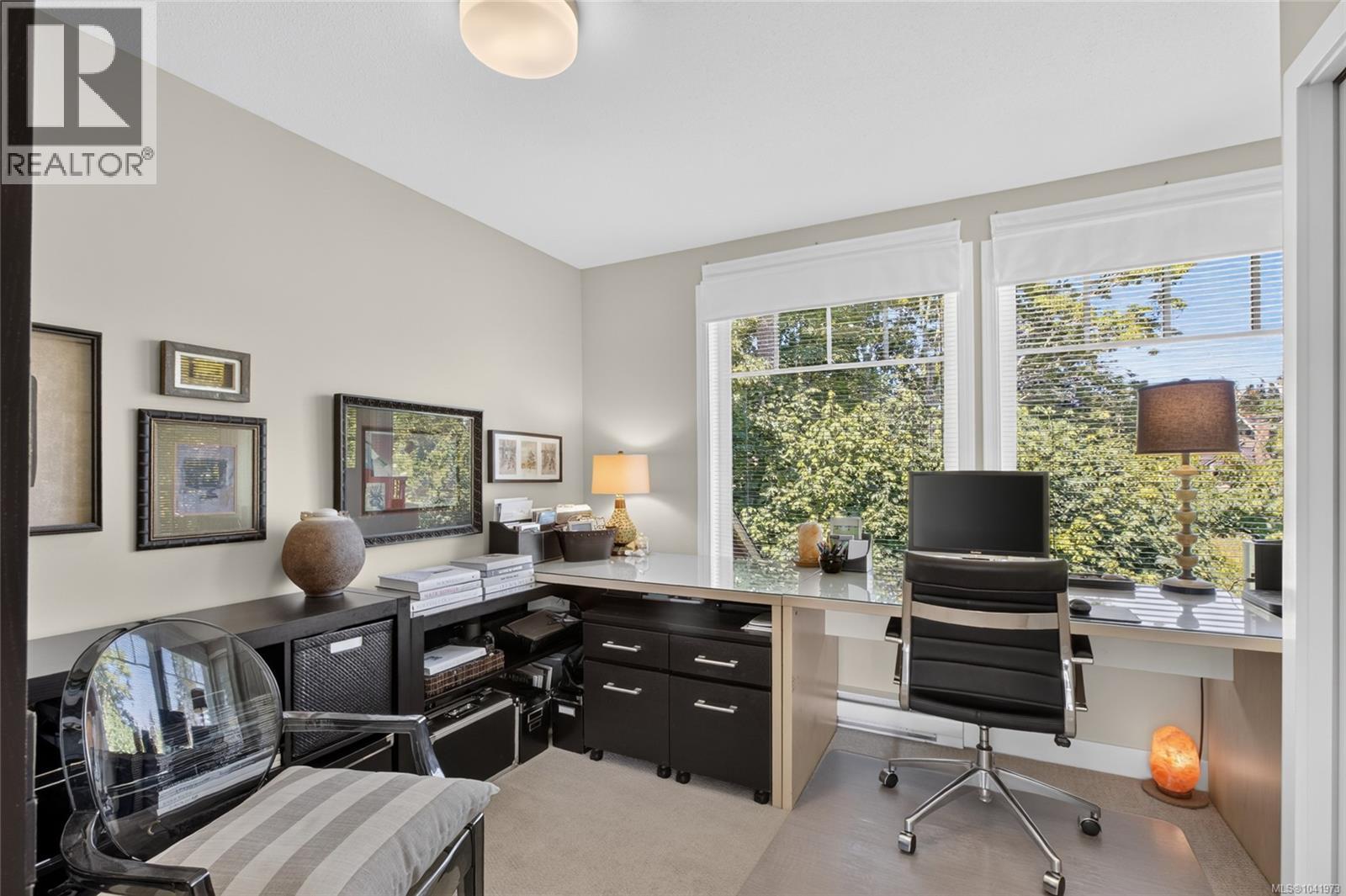 1685 Beaufort Ave - 82