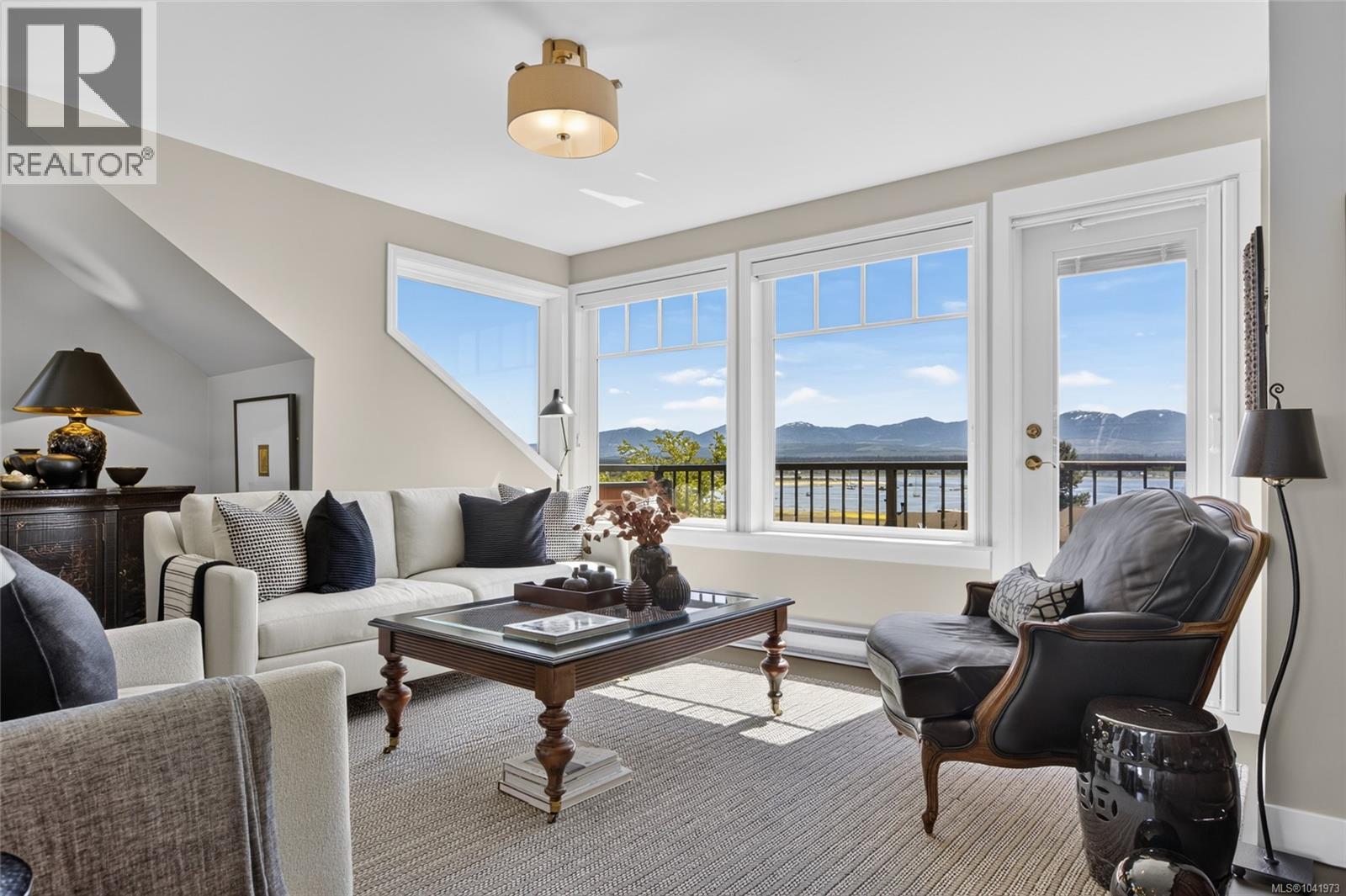 1685 Beaufort Ave - 57