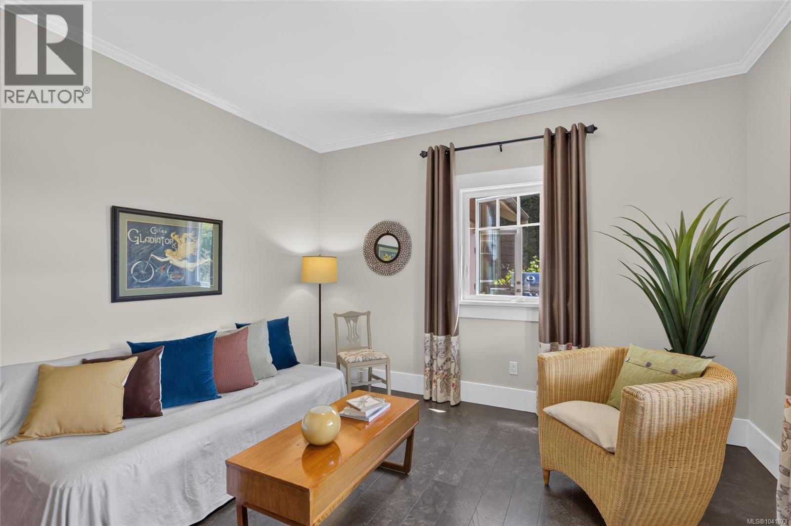 1685 Beaufort Ave - 17