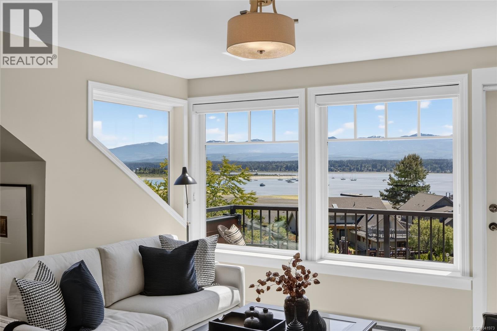1685 Beaufort Ave - 59