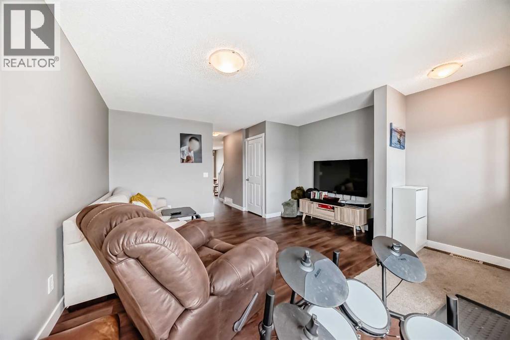 49 Aspen Hills Drive SW - 4