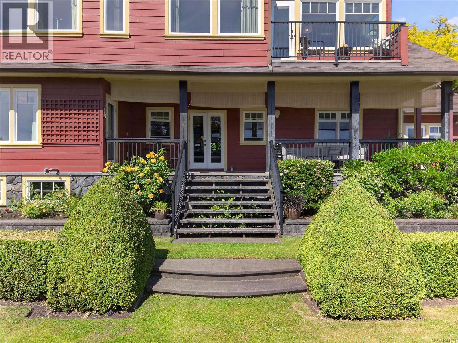 1685 Beaufort Ave - 47