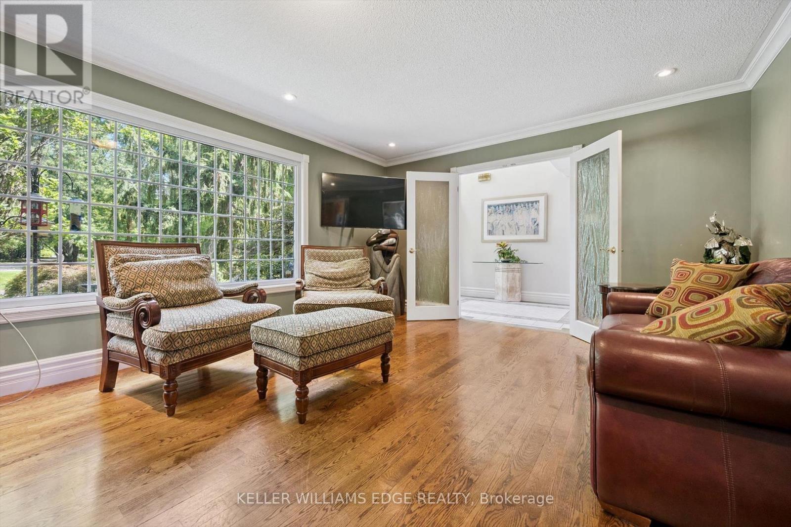 57 KENNEDY ROAD - Image 16