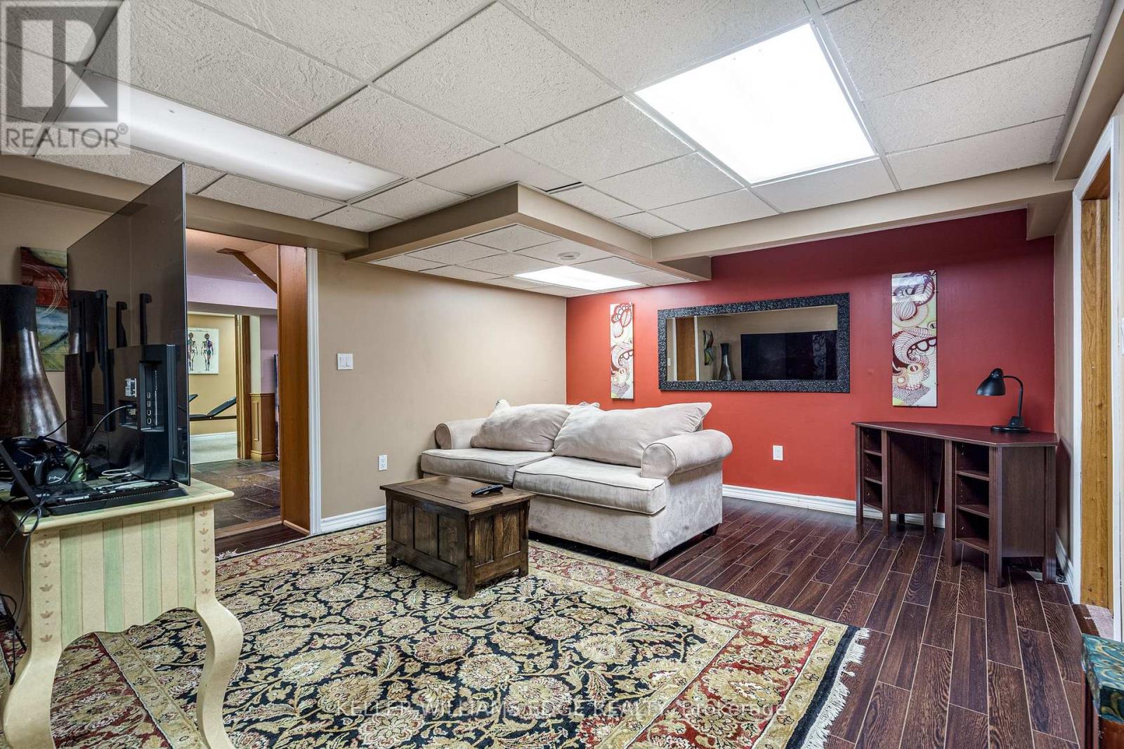 57 KENNEDY ROAD - Image 35