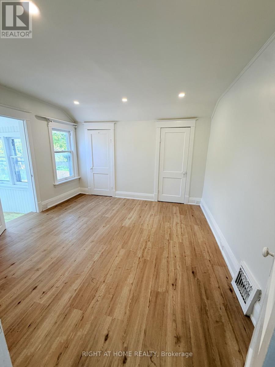 223 QUEEN STREET W - 14