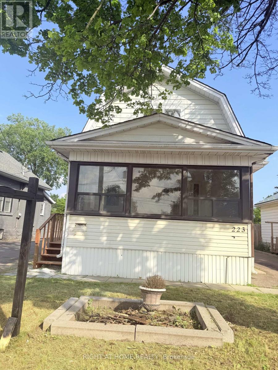 223 QUEEN STREET W - 2