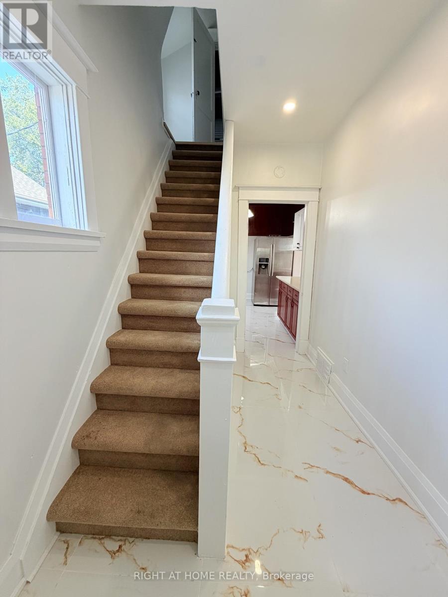 223 QUEEN STREET W - 7