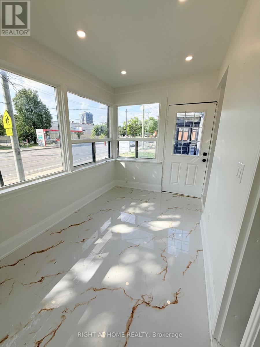 223 QUEEN STREET W - 9