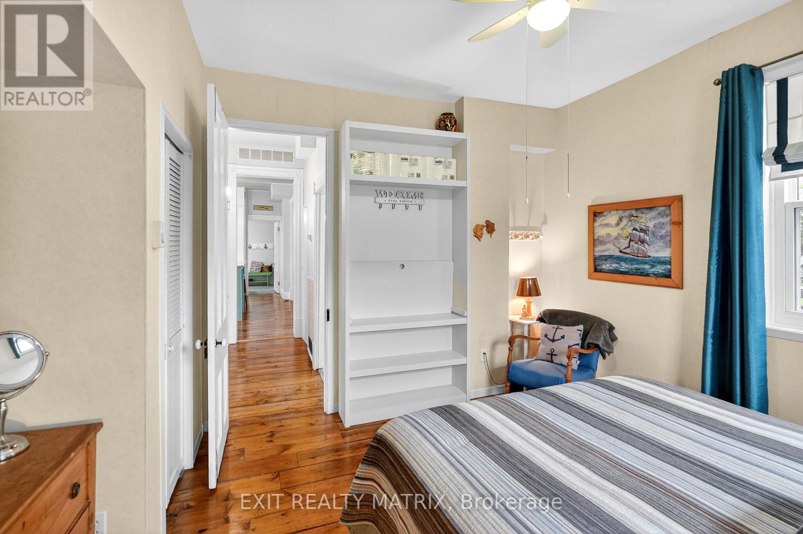 22 WATER STREET E - 16